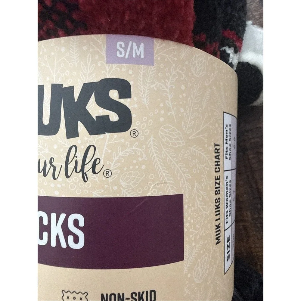 NWT Muk Luks Thick Insulated Cabin Socks Red Plaid Black Snowflakes  S/M